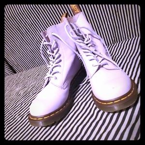 Dr. Martens LAVENDER Pascal boots